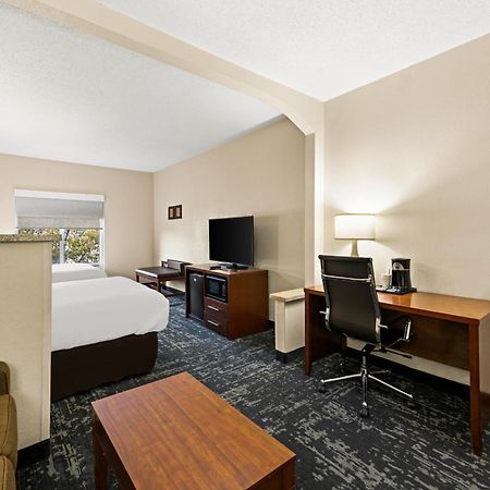 Comfort Suites Kansas City-Liberty Eksteriør billede